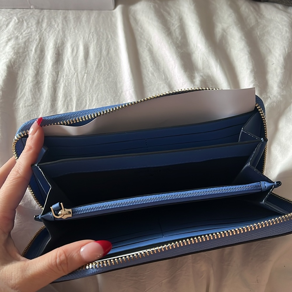 Wallet - Picture 2 of 2
